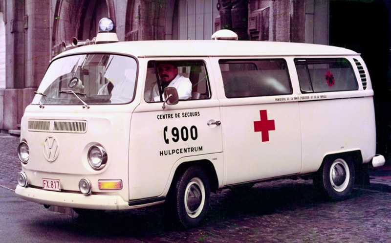 Photos Of Early Bay Window Ambulances Emergency Vws